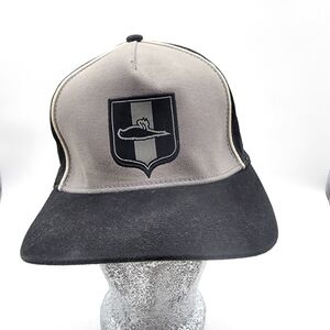 𝅺Atticus retired solid bird logo Design hat Blink 182